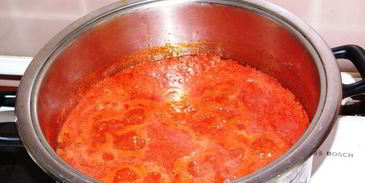 ароматная аджика со сливами и травами