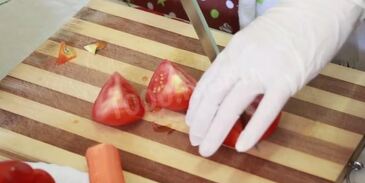 домашняя аджика с яблоками и морковью