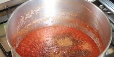 домашняя аджика с яблоками и морковью