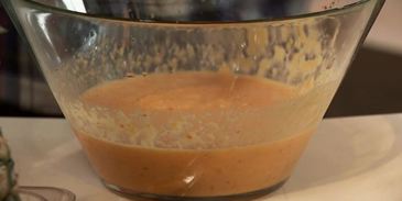 хрустящий свиной бок с желтой аджикой