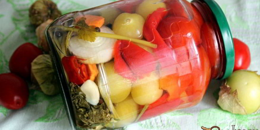 Рецепт ассорти из физалиса, помидоров и сладкого перца на зиму