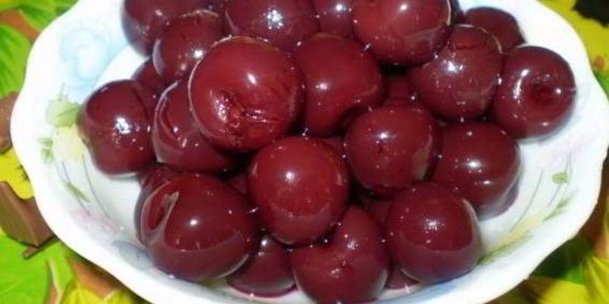 Рецепт черешни в собственном соку на зиму