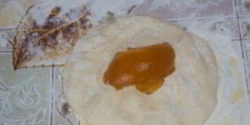 булочки с джемом из дрожжевого теста