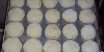 булочки с джемом из дрожжевого теста