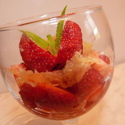 Клубника с имбирным джемом