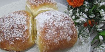 немецкие бухтели с джемом