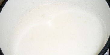 слоистые лимонные рулетики с джемом и орехами