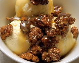 Карамелизованные грецкие орехи с солью