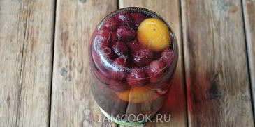 абрикосово-вишневый компот на зиму