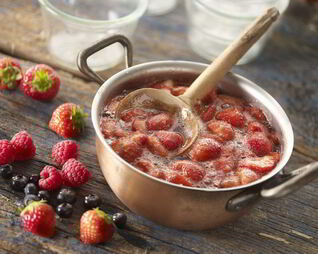 Клубничный компоте для торта