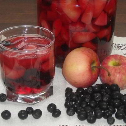 Компот из черноплодки с яблоками на зиму