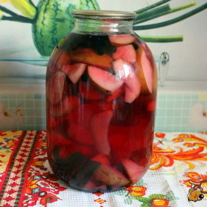 Компот из груш с черноплодной рябиной и малабарской корицей на зиму