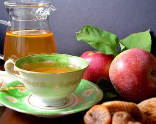 Компот из инжира сушеного и яблок