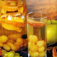 Рецепт Компота из винограда с яблоками