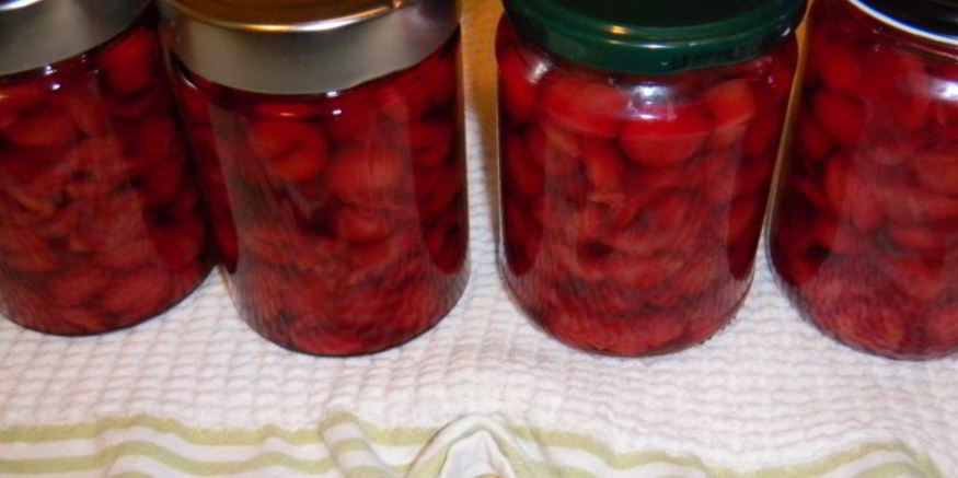 Рецепт компота из вишни на зиму