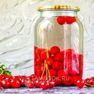 Рецепт Компота из вишни с косточками на зиму