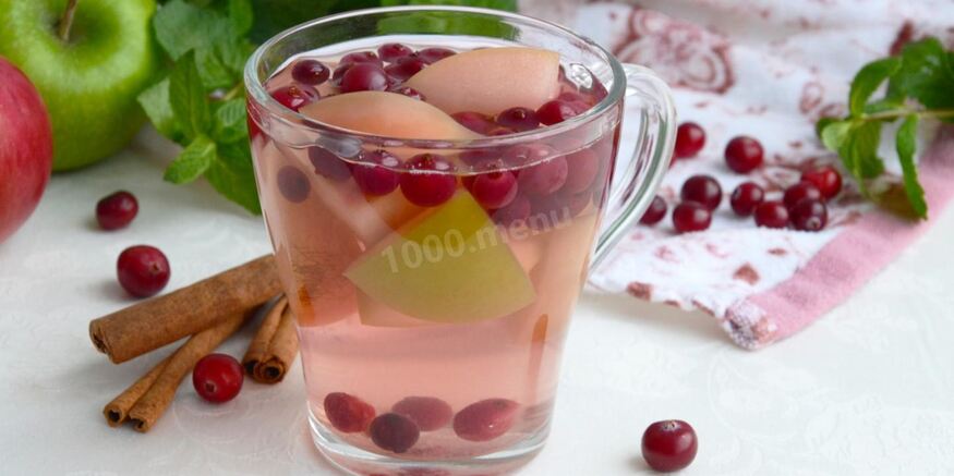 Рецепт компота из яблок и клюквы