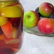 Рецепт Компота из яблок и сливы
