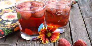 компот из замороженной клубники