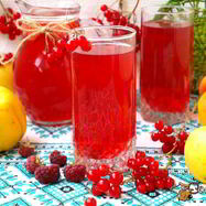 Рецепт Компота с яблоками, малиной, калиной и айвой