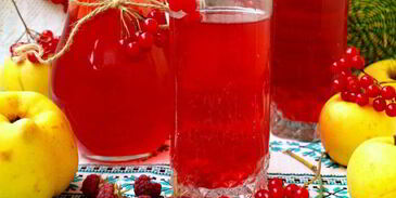 компот с яблоками, малиной, калиной и айвой