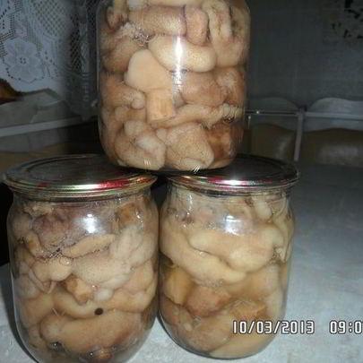 Грибочки маринованные