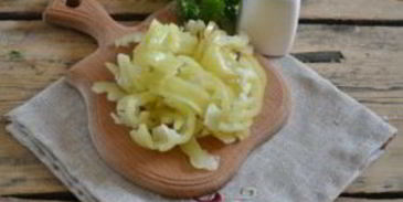 капуста, маринованная с перцем и луком