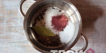 маринованная капуста с перцем