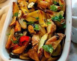 Маринованный картофель с овощами