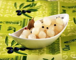 Маринованный в уксусе лук на зиму