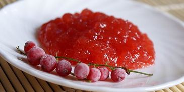 яблочное повидло с красной смородиной