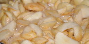 яблочное повидло с красной смородиной