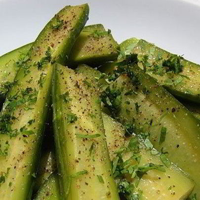 Быстрые малосольные огурцы в рассоле