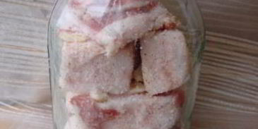 сало соленое с чесноком