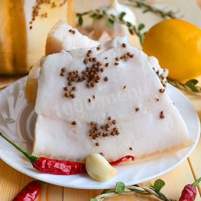 Сало соленое в банке