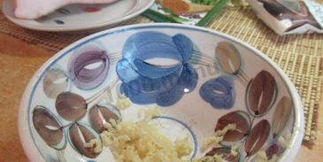 соленое сало с перцем и чесноком