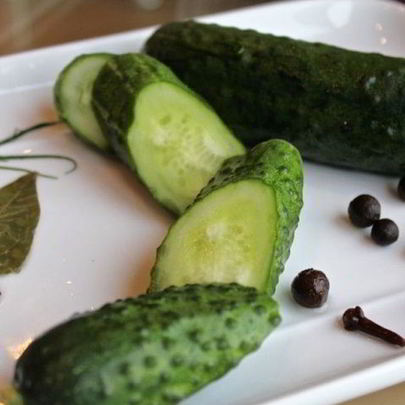 Вкусные малосольные огурцы