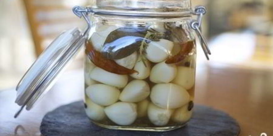 Рецепт соленого чеснока на зиму