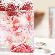 Рецепт Свежих ягод с маскарпоне и меренгами