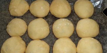 булочки с вареньем дрожжевые