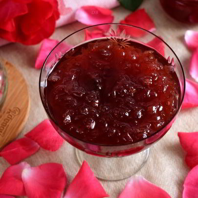 Розовое варенье