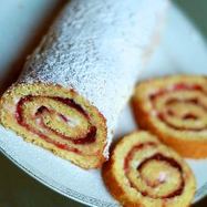 Рецепт Рулета с вишневым вареньем