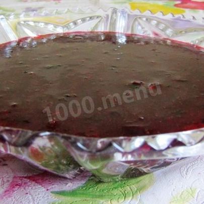 Сырое варенье из красной и черной смородины