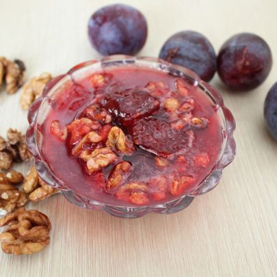 Варенье из слив с грецкими орехами по-грузински