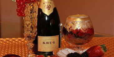 ягоды в желе из шампанского