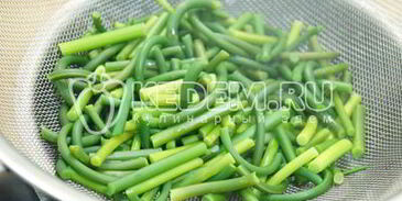 закусочные чесночные стрелки