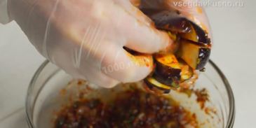 баклажаны по-корейски с чесноком в соевом соусе