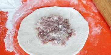 беляши с мясом