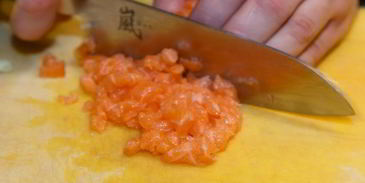 брускетта с лососем и сливочным сыром