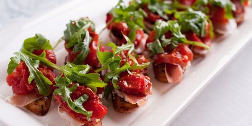 Рецепт брускетты с прошутто